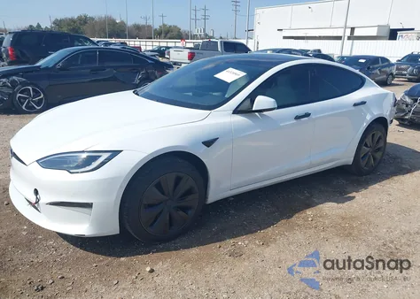 2022 Tesla Model S Dual Motor All-Wheel Drive z USA, uszkodzony, nr VIN 5YJSA1E58NF493449